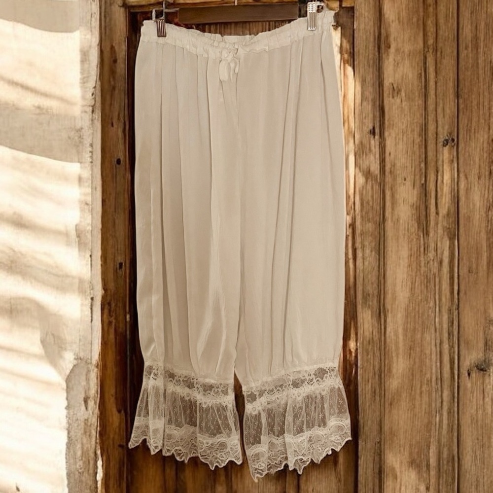 Lacy Ivory Pantaloons